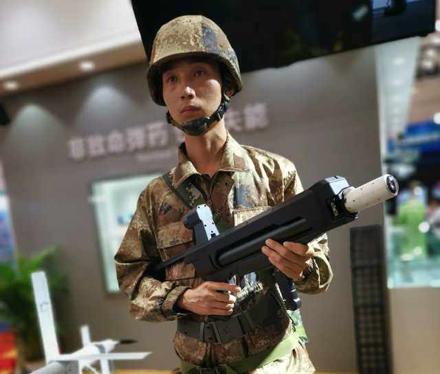 Chinese QN-202 Handheld Missile Launcher (3)