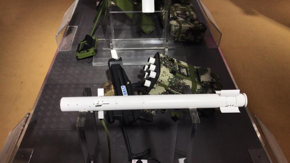 Chinese QN-202 Handheld Missile Launcher (4)