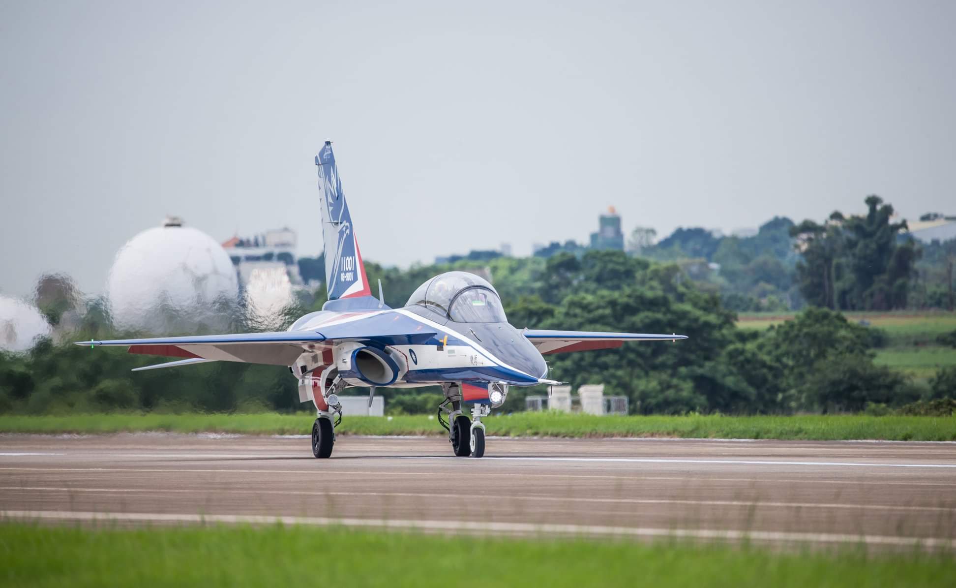 T5-brave-eagle-runway.jpg