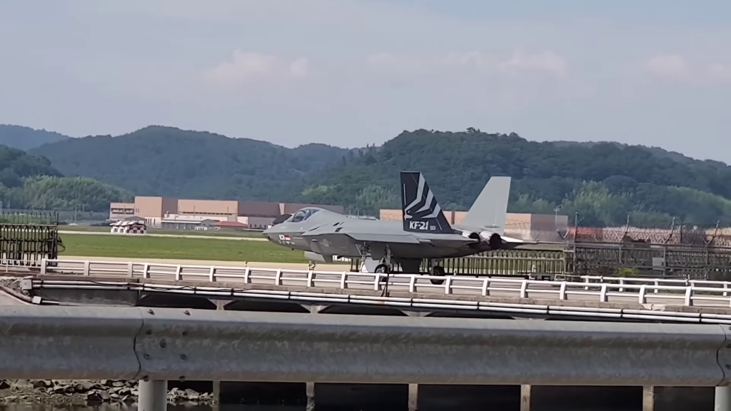 A prototype KF-21 Boramae conducting ground tests in July 2022