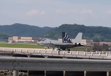 A prototype KF-21 Boramae conducting ground tests in July 2022