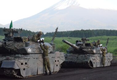 JGSDF Type 10 main battle tank crews practice during rehearsals for the 2022 Fuji Firepower Revivew (JGSDF Camp Komakado)