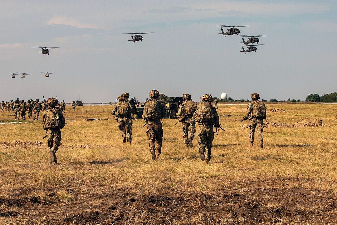 Megabaza NATO din România găzduiește 10.000 de militari